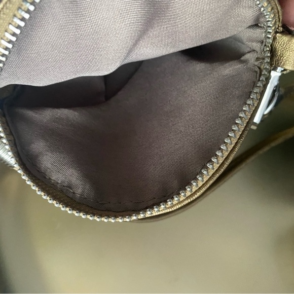 Small Camelia flower vintage purse - Picture 9 of 9